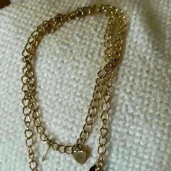 Pendant chains - Picture 4 of 4